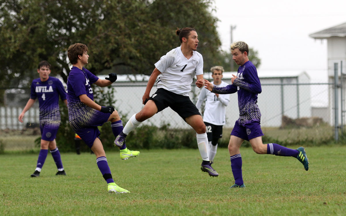 YC Mens Soccer vs Avila (17).JPG